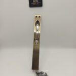 Flush bolt