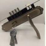 301 FEALTY LOCK