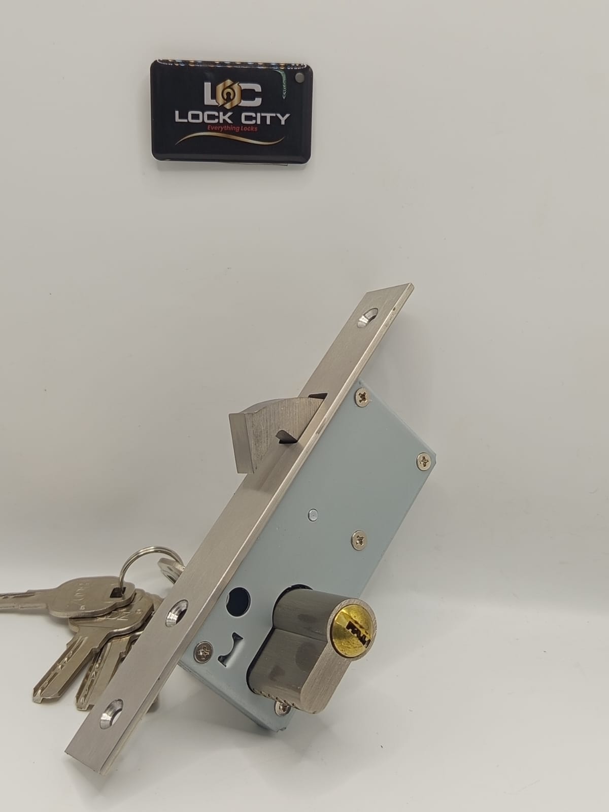 Q30 Sliding Door Lock